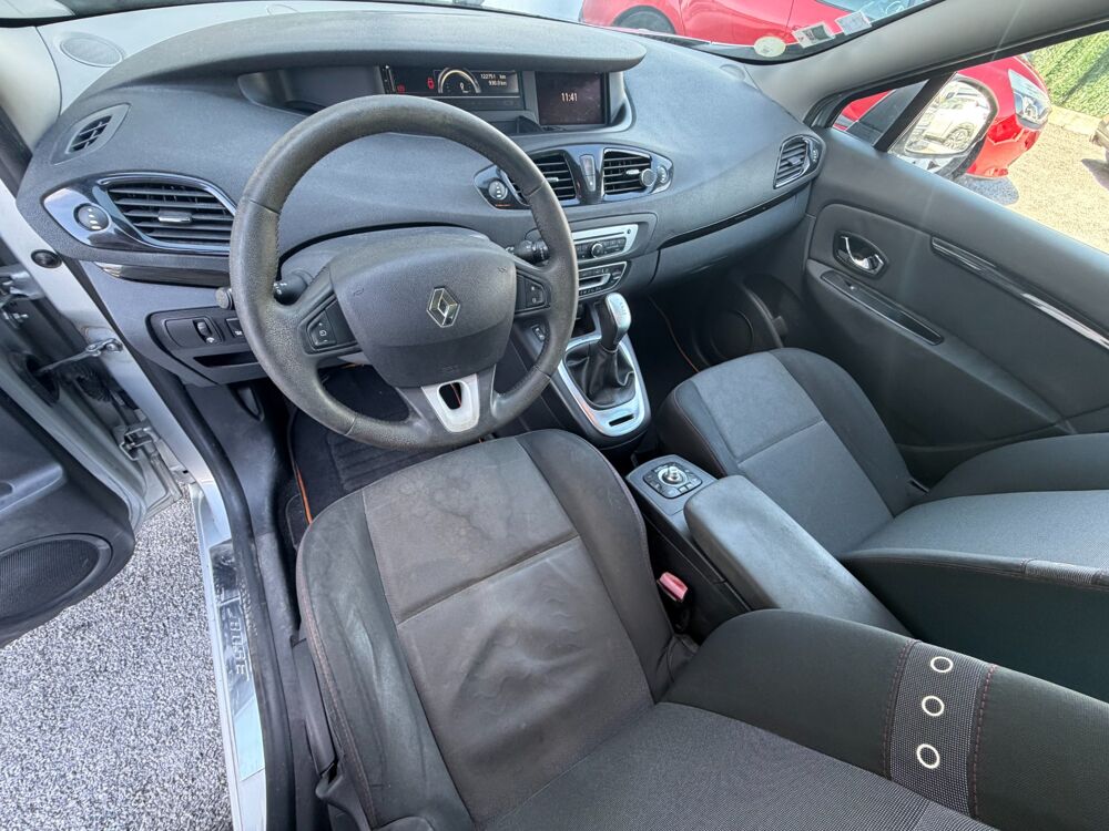 Sc&eacute;nic 1.5 dCi 110ch Bose EDC BVA 2015 occasion 64122 Urrugne