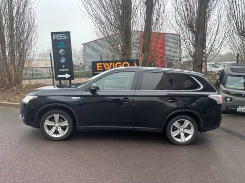 Outlander 2.0L 200ch PHEV 4WD Instyle - ENTRETIEN COMPLET - TOIT OUVRA 2015 occasion 76150 Saint-Jean-du-Cardonnay