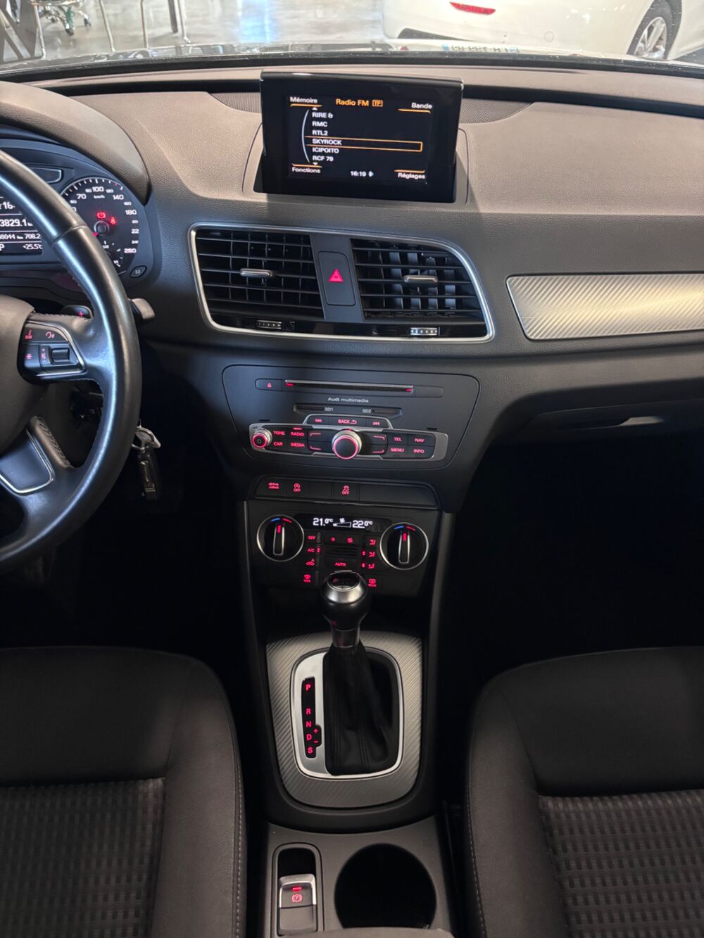 Q3 1.4 COD TFSI 150 Ch AMBIENTE S-TRONIC BVA 2016 occasion 79000 Niort