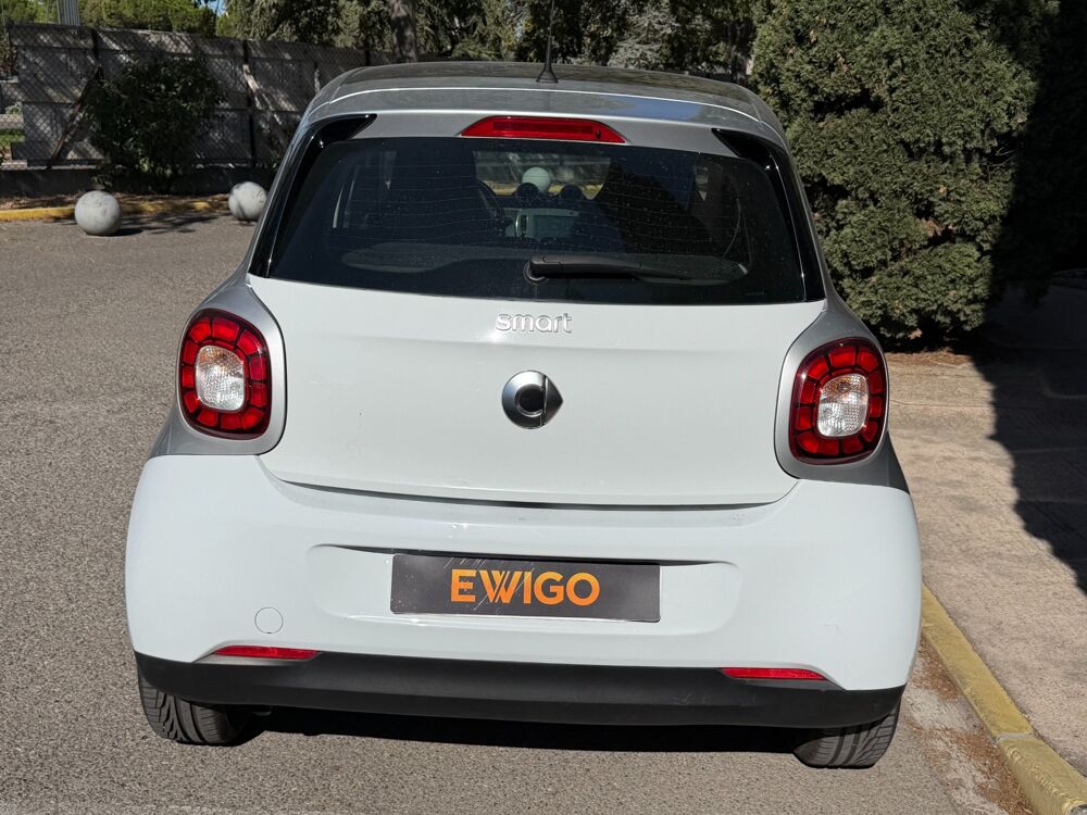 ForFour 90ch PRIME * TOIT PANORAMIQUE*CLIMATISATION 2015 occasion 13009 Marseille
