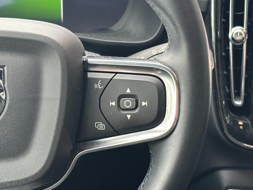 XC40 ELECTRIC 252 CH 78KWH EXTENDED-RANGE ESSENTIAL 2WD SOH 99% 2023 occasion 64320 Idron