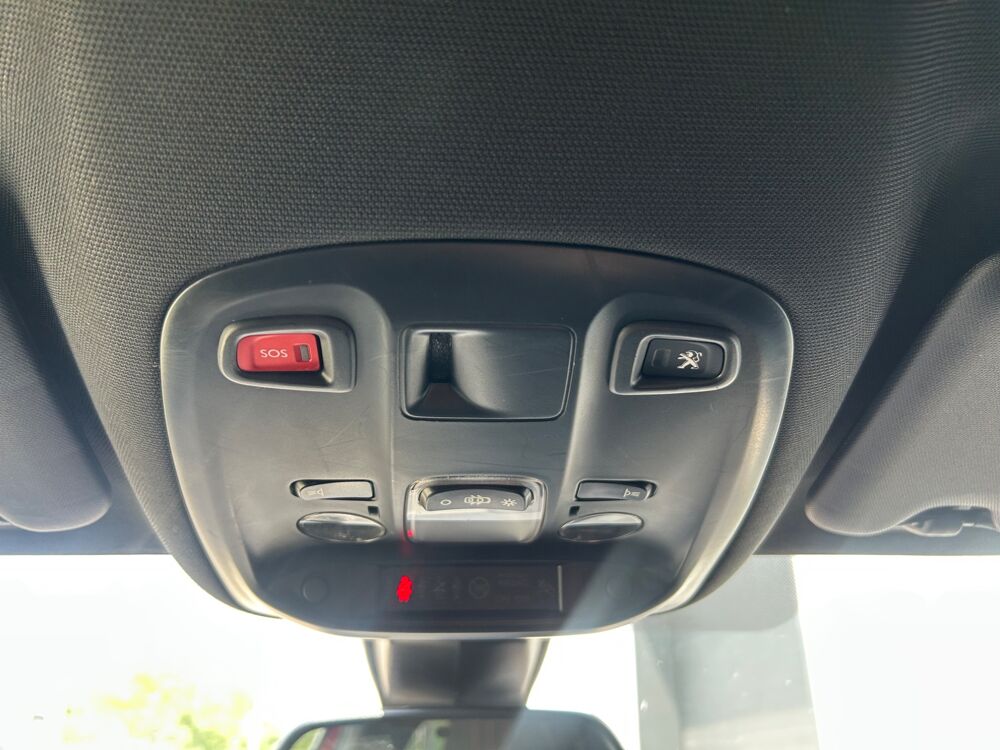 308 2L BLUEHDI 180ch GT CAMERA DE RECUL CARPLAY 2018 occasion 38420 Le Versoud