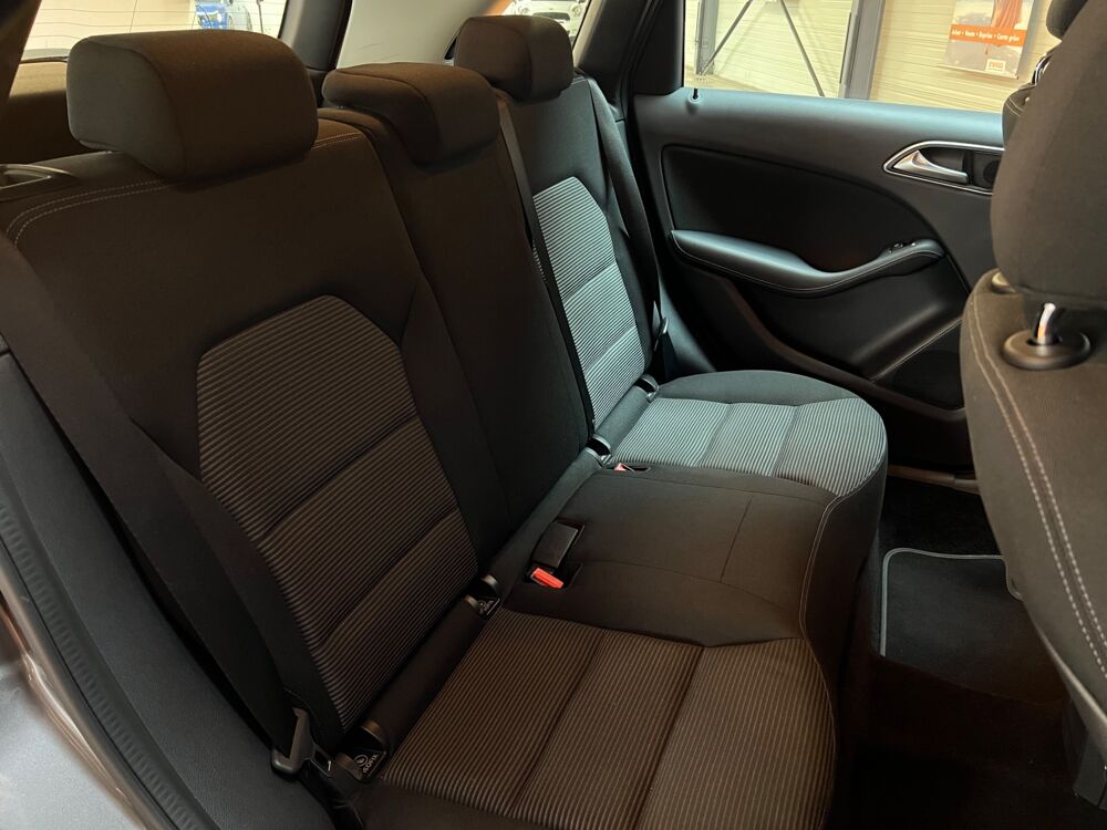 Classe B 1.5 180 CDI 110 INTUITION 7G-DCT BVA / CAM&Eacute;RA DE RECUL / GPS 2017 occasion 33320 Eysines