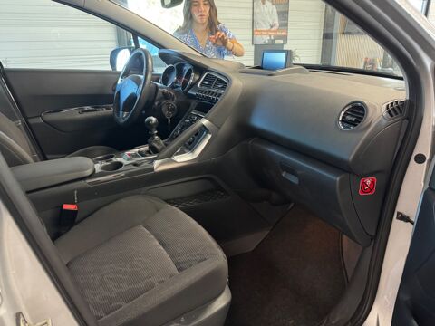 3008 GENERATION-I 1.6 HDI 116 Ch - DISTRIBUTION OK 2013 occasion 79000 Niort