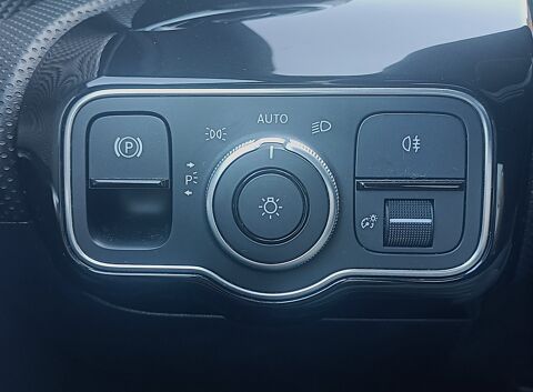 Classe A 2.0 180 D 115 ch PROGRESSIVE LINE 8G-DCT MOTEUR MERCEDES 2021 occasion 33210 Maz&egrave;res