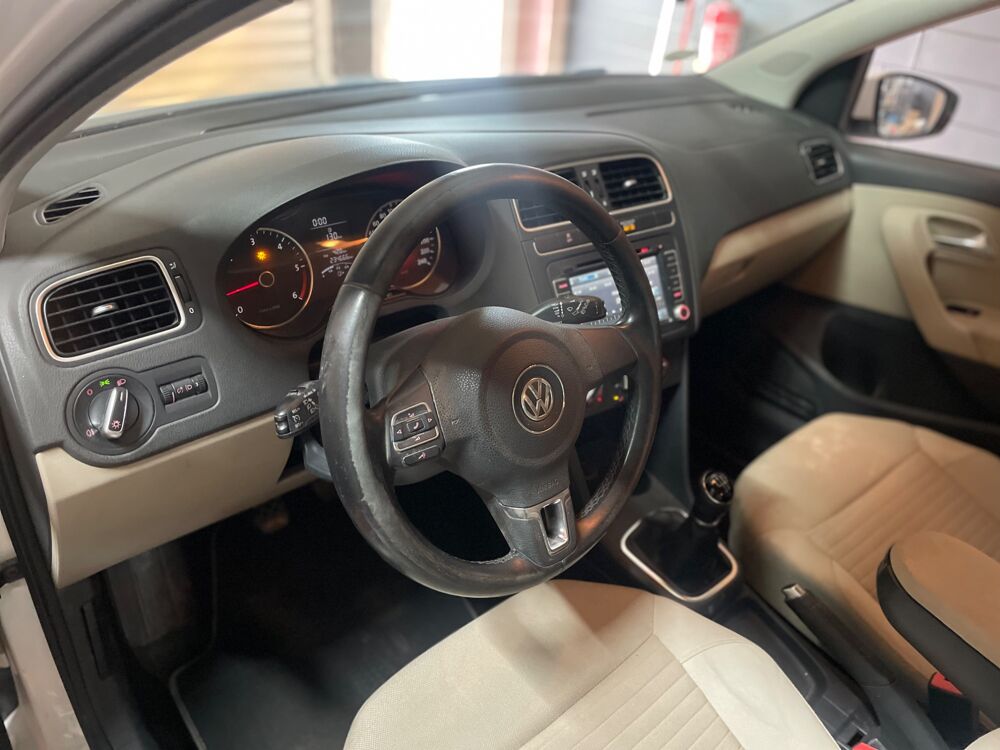 Polo 1.6 TDI 90CH CAR PLAY-RADARS DE RECUL 2014 occasion 60740 Saint-Maximin