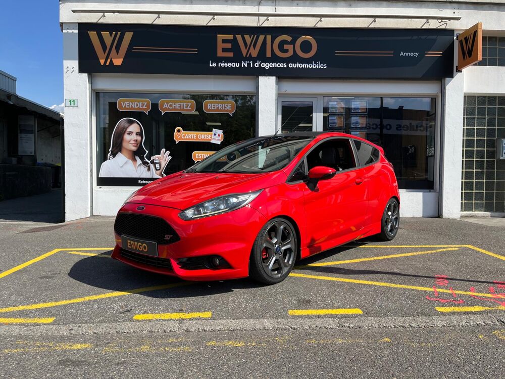 Fiesta 1.6 ECOBOOST 182Ch ST / KEYFREE / SONY / ROUGE RACING / SI&Egrave;G 2014 occasion 74600 Seynod