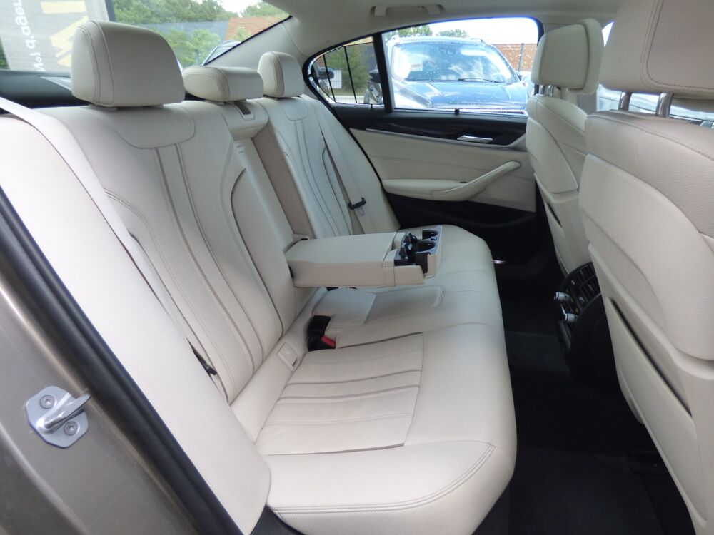 S&eacute;rie 5 3.0 530 D 265 Ch LUXURY XDRIVE / VISION NOCTURNE 2017 occasion 33210 Maz&egrave;res