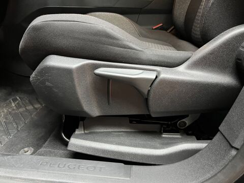 3008 GENERATION-II 1.5 BLUEHDI 130 ACTIVE BUSINESS / CARPLAY / CL 2018 occasion 33320 Eysines