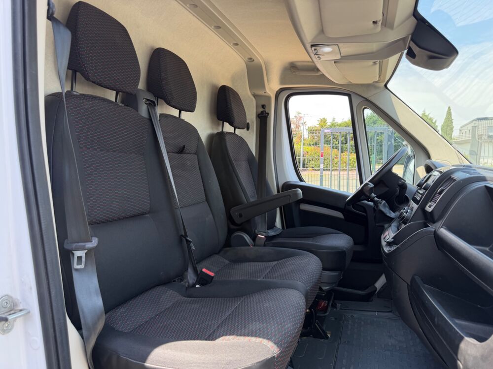 Jumper 2.2 BLUEHDI 140 30 L2H2 DRIVER START-STOP // 13 575 € HT // 2022 occasion 44300 Nantes