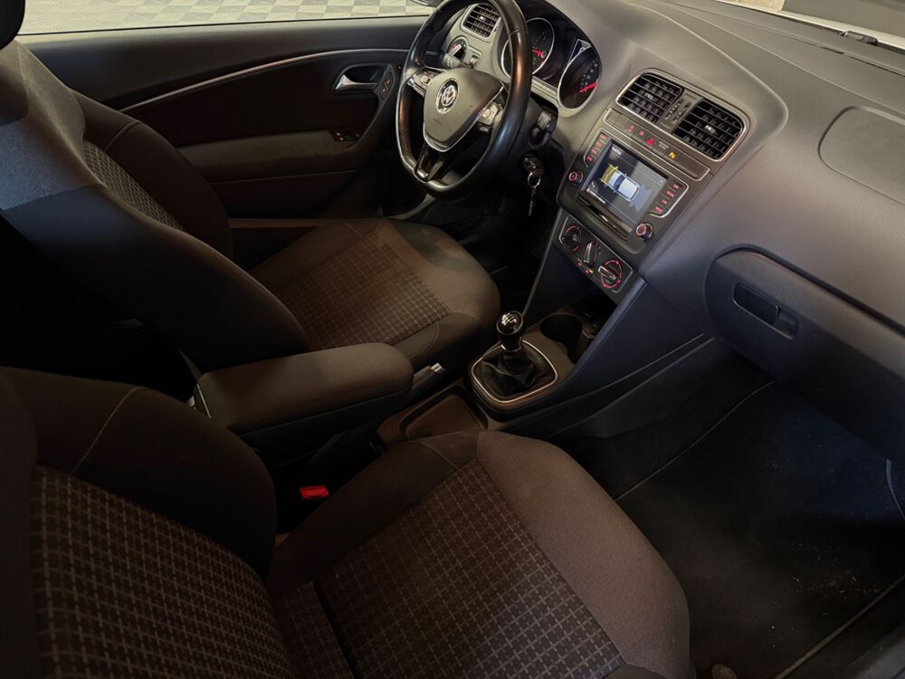 Polo SOCIETE 1.4 TDI 90CH BLUEMOTION- ENTRETIEN COMPLET- 2 PLACES 2017 occasion 69400 Arnas