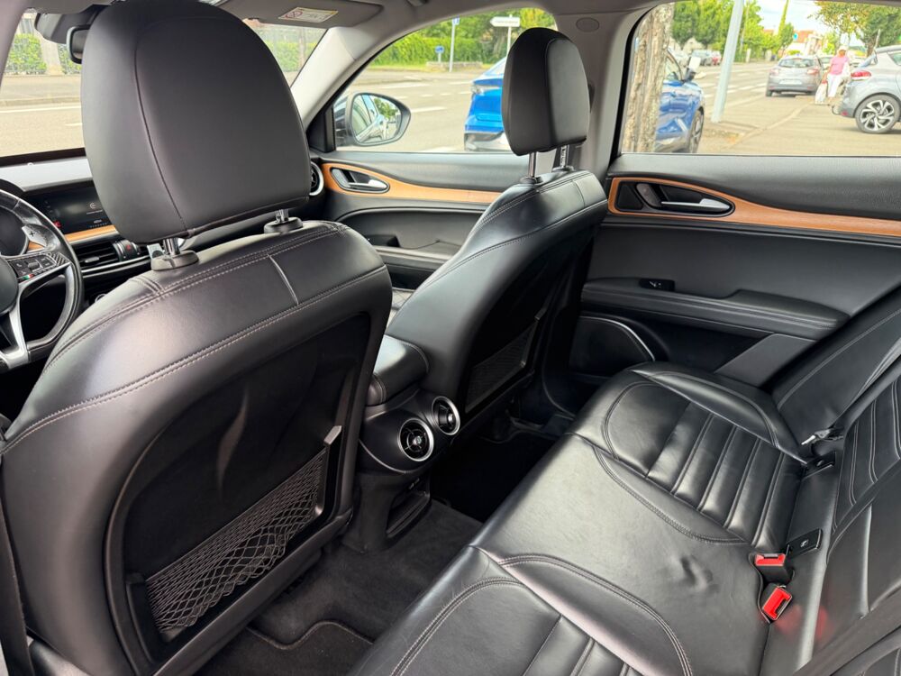 Stelvio 2.2 D 210 CH LUSSO Q4 BVA COURROIE DE DISTRIBUTION OK / CAM&Eacute; 2017 occasion 40000 Mont-de-Marsan