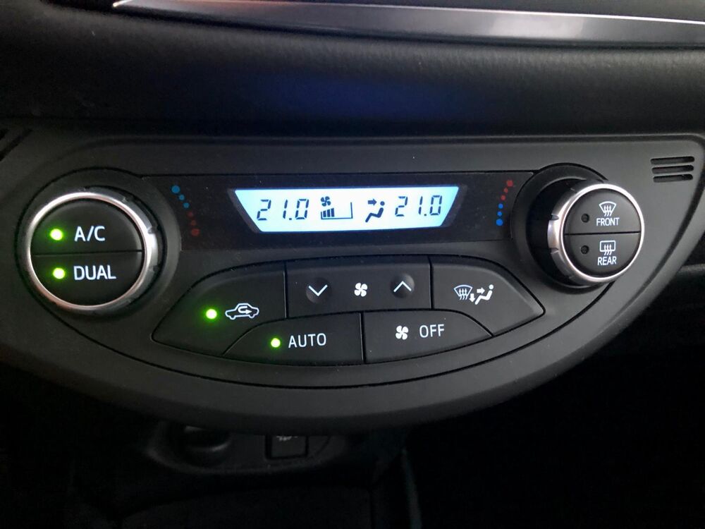 Yaris 1.5 VVTI 110 DYNAMIC 2018 occasion 26000 Valence