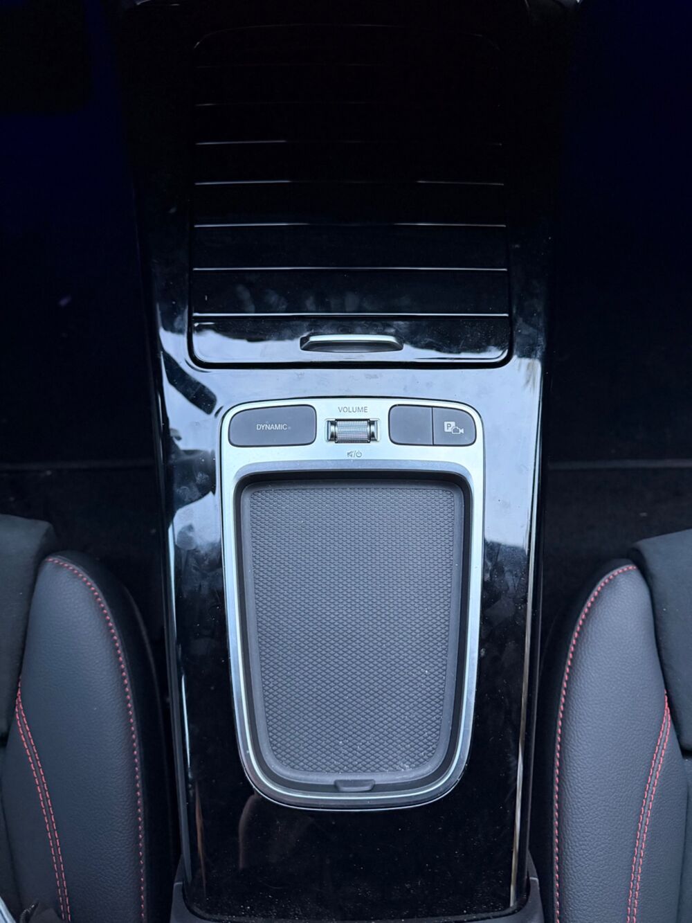 Classe A LIMOUSINE 1.3 200 165Ch HYBRID AMG LINE - GARANTIE CONSTRUCT 2023 occasion 76150 Saint-Jean-du-Cardonnay
