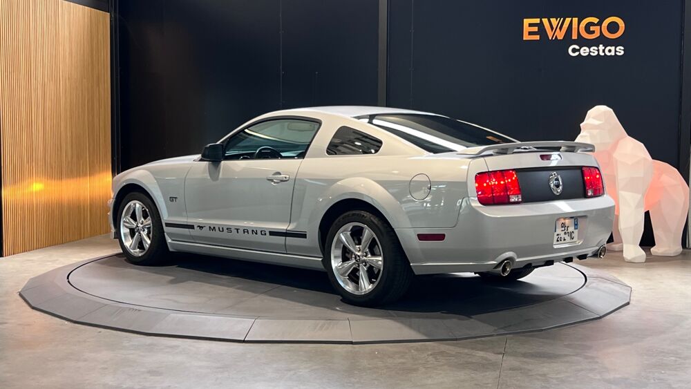 Mustang FASTBACK GT V8 4.6L 305ch SACT 24 soupapes - CARTE GRISE FRA 2007 occasion 33610 Cestas