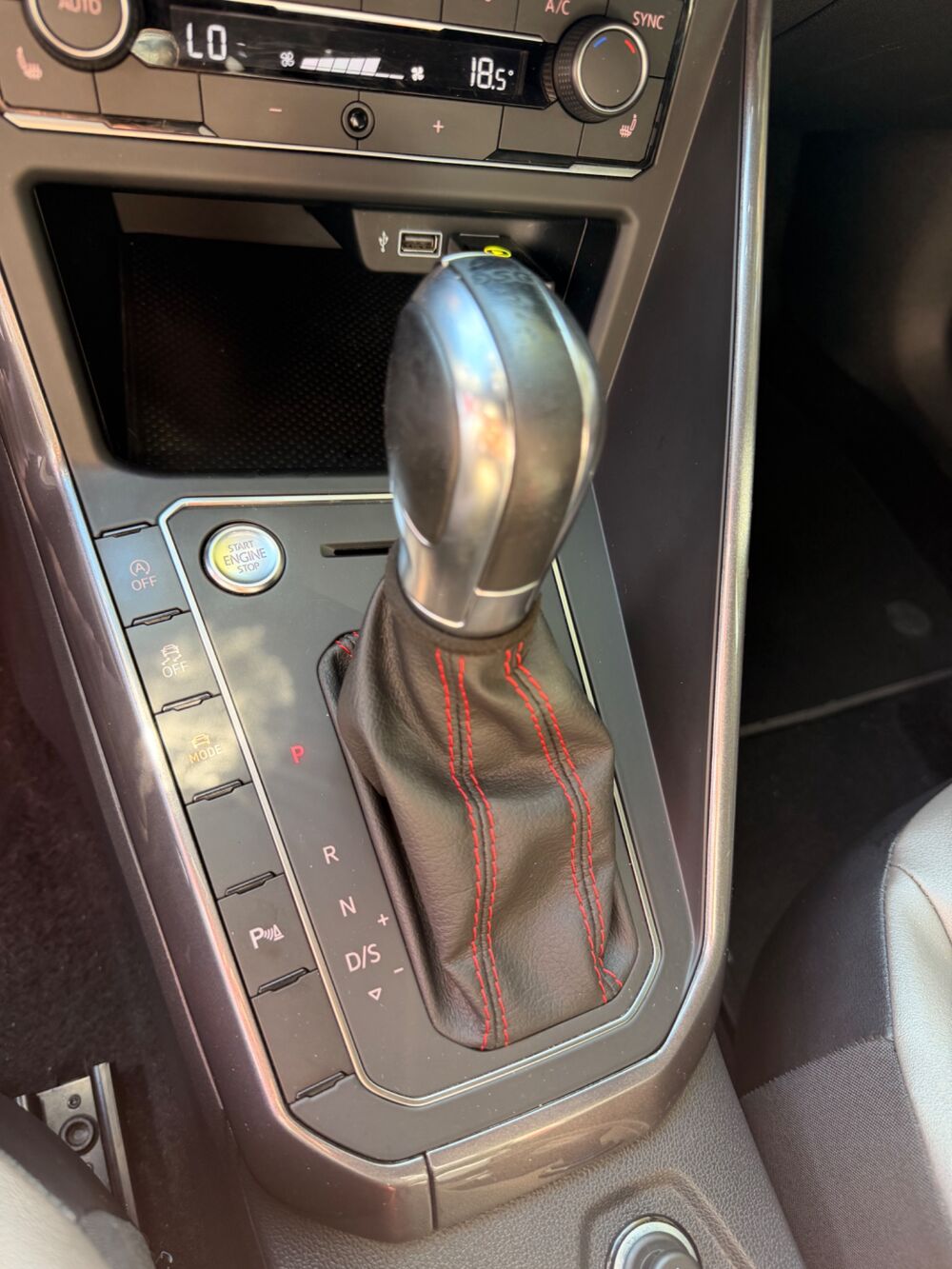 Polo 2.0 TSI 200Ch GTI DSG BVA - VIRTUAL COCKPIT - CARPLAY - GPS 2019 occasion 76150 Saint-Jean-du-Cardonnay