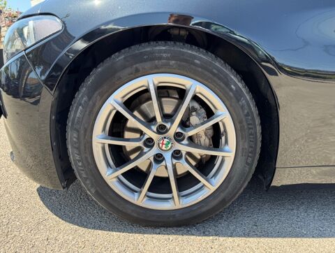 Giulia 2.2 JTDM 150CH BUSINESS 2017 occasion 13700 Marignane