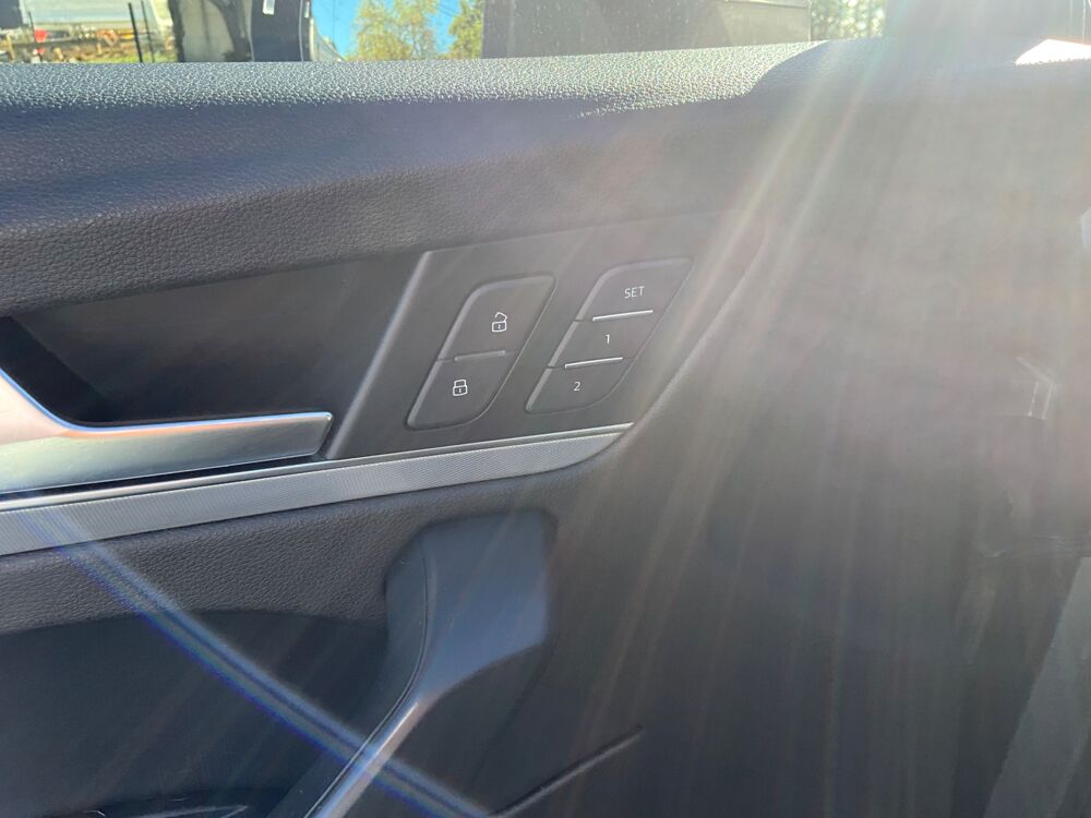 Q5 2.0 40 TDI 190 CH AVUS QUATTRO S-TRONIC BVA / CARPLAY / TOIT 2018 occasion 17000 La Rochelle