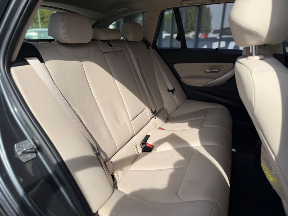 S&eacute;rie 3 TOURING 2.0 318 D 150CH LOUNGE BVA 2016 occasion 26000 Valence