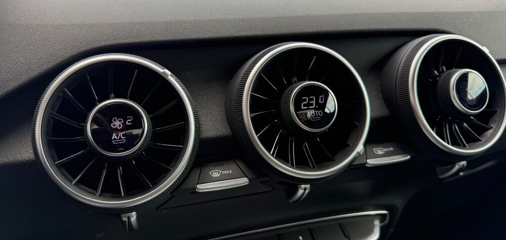 TT III (2) COUPE 40 TFSI 197 S LINE S TRONIC 7 + CARPLAY 2022 occasion 54000 Nancy