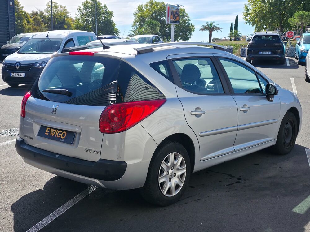207 SW 1.6 VTI 120ch PREMIUM BVA / EQUIP. PMR DEMONTABLE / HISTO 2010 occasion 17100 Saintes