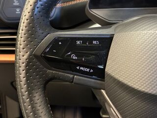 Born V 204CH L 58 KWH V - TOIT PANORAMIQUE FERME - JANTE BLIZZARD 2023 occasion 69400 Arnas