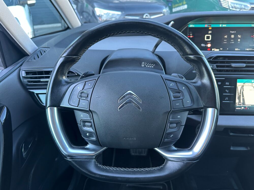 C4 Spacetourer 1.5 BLUEHDI 130CH / FEEL / CAMERA RECUL - CARPLAY - SIEGES C 2019 occasion 44220 Cou&euml;ron