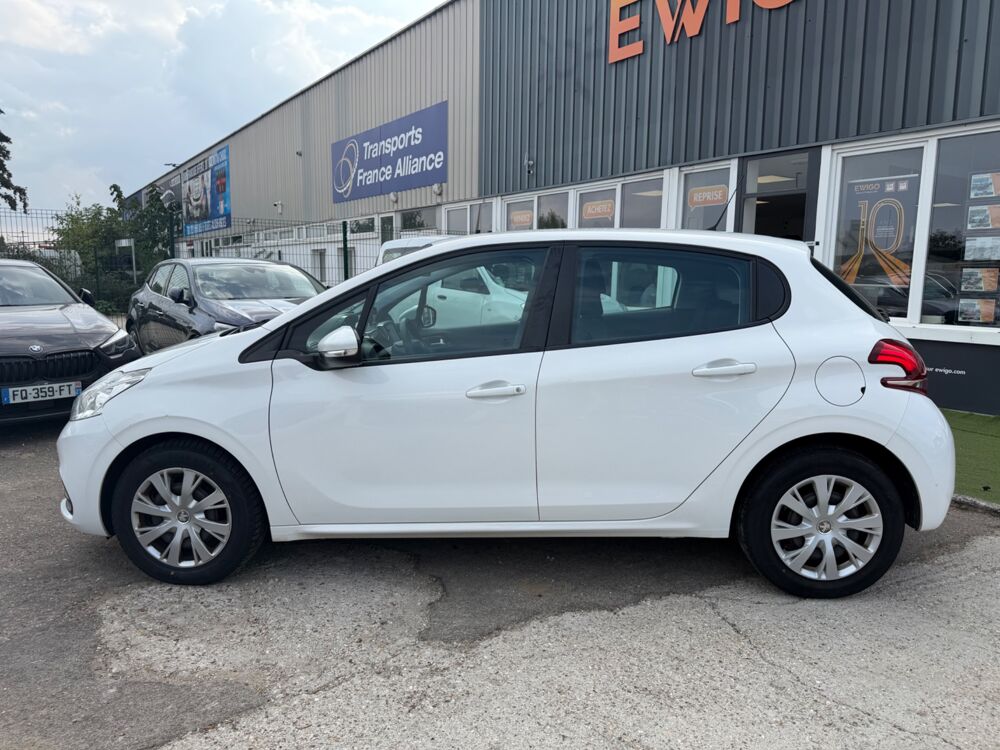 208 1.5 BLUEHDI 100Ch ACTIVE - ENTRETIEN CONSTRUCTEUR - BLUETOOT 2019 occasion 27000 &Eacute;vreux