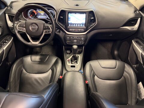 Cherokee 2.2 CRD 200 Ch OVERLAND AWD ACTIVE-DRIVE BVA TOIT OUVRANT/ S 2017 occasion 24750 Tr&eacute;lissac