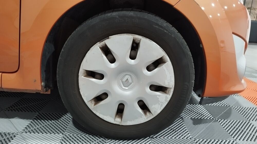 Twingo 1.2 75CH AUTHENTIQUE / ENTRETIEN FULL RENAULT / DISTRIBUTION 2010 occasion 17430 Tonnay-Charente