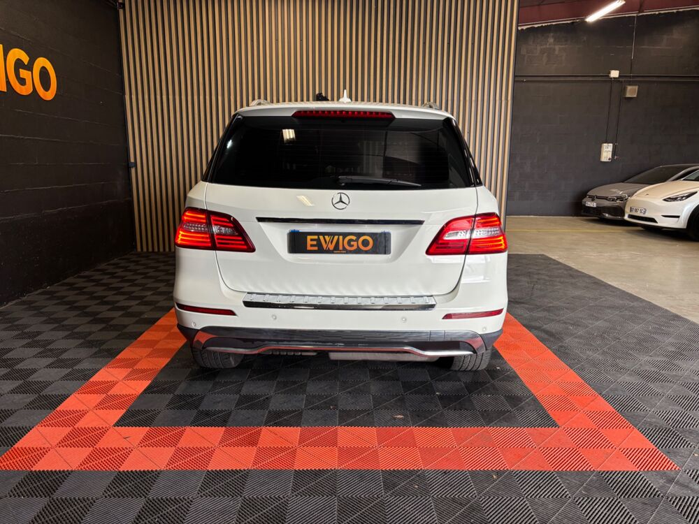 Classe M ML 250 2.2 BLUETEC 205 Ch - Fascination 2012 occasion 44220 Cou&euml;ron