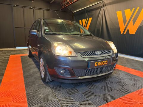 Fiesta 1.4 TDCI 70 Ch AMBIENTE / CLIM AUTOMATIQUE 2007 occasion 24750 Tr&eacute;lissac