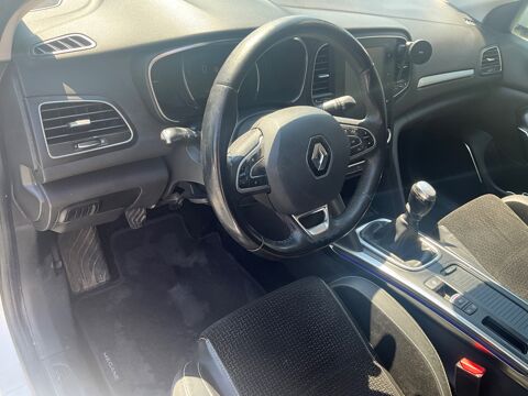 M&eacute;gane IV 1.6 dCi INTENS 130cv ENTRETIEN RENAULT 2016-2020 / EMBRAY 2016 occasion 17000 La Rochelle