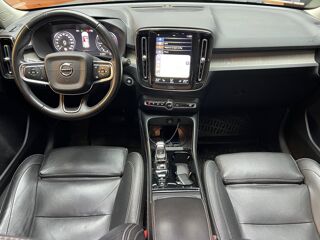 XC40 2.0 D4 190 INSCRIPTION AWD GEARTRONIC BVA // TOIT OUVRANT // 2019 occasion 33320 Eysines