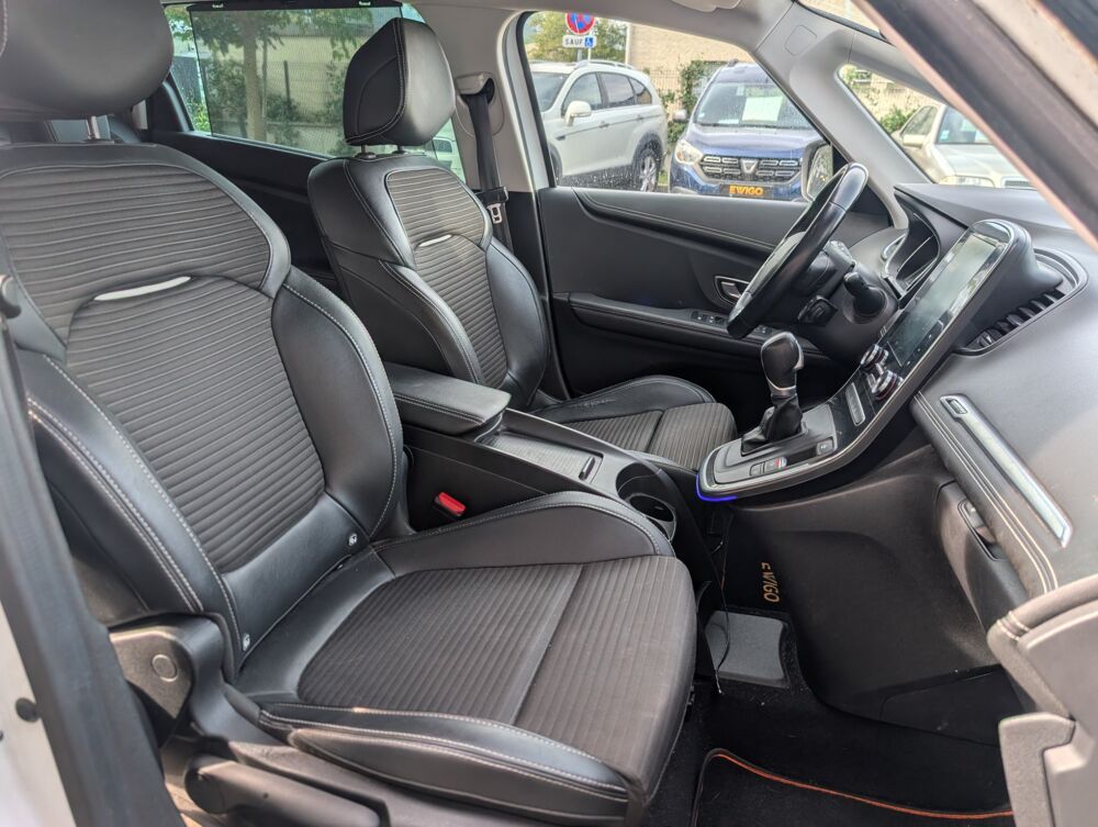 Grand scenic IV 1.3L TCE 165ch INTENS - APPLE CARPLAY + CAMERA DE RECUL + 7 2019 occasion 38420 Le Versoud