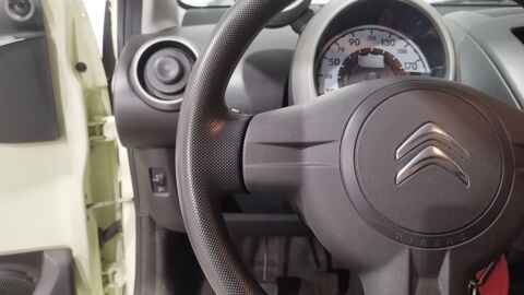 C1 1.0i 70CH CONFORT / IDEAL JEUNE PERMIS / 5 PORTES / BVM5 2012 occasion 17430 Tonnay-Charente