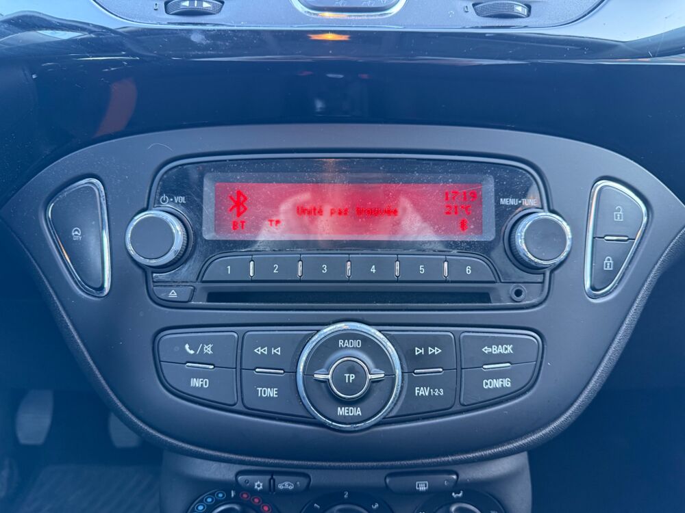 Corsa 1.2VTI 70Ch ACTIVE - MOTEUR &Agrave; CHAINE - 1 &Egrave;RE MAIN - CLIMATI 2016 occasion 27000 &Eacute;vreux