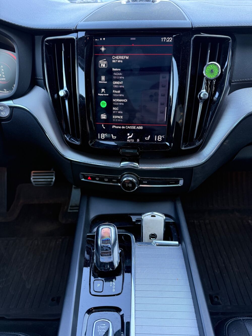 XC60 2.0 T8 407CH 320 TWIN-ENGINE PHEV HYBRID BUSINESS AWD GEARTR 2018 occasion 27000 &Eacute;vreux