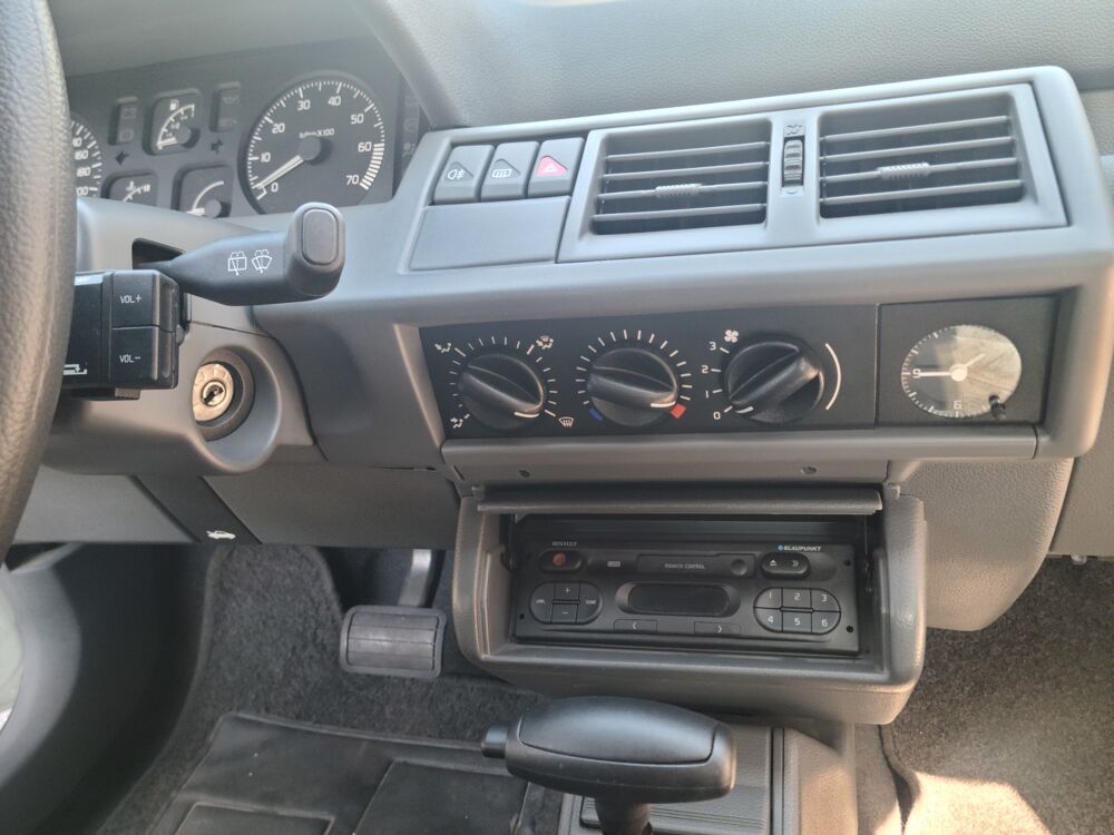 Clio 1.4 75 FIDJI BVA 1997 occasion 33100 Bordeaux