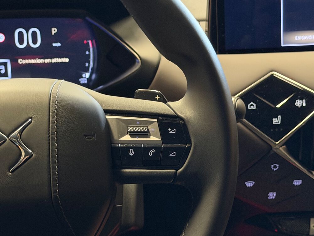 DS3 1.5 BLUEHDI 130 Ch ETOILE BVA SIEGES CHAUFFANTS/ CARPLAY SAN 2024 occasion 24750 Tr&eacute;lissac