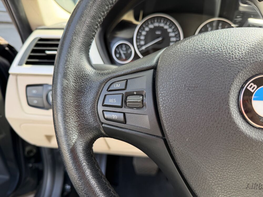S&eacute;rie 3 TOURING 2.0 318 D 150CH LOUNGE BVA 2016 occasion 26000 Valence
