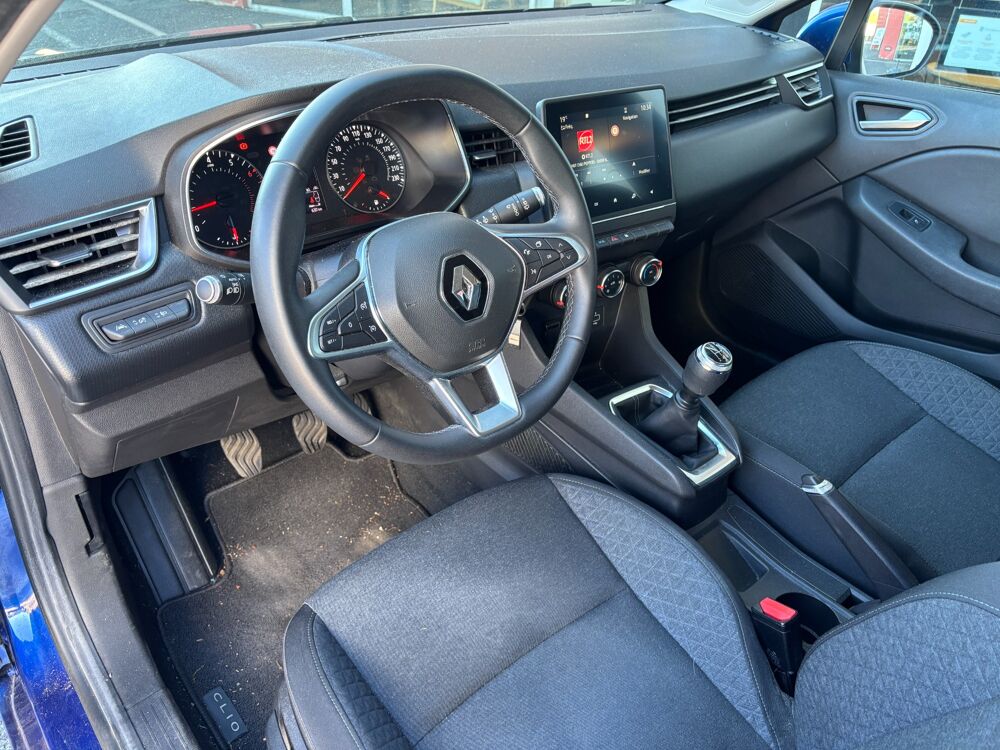 Clio V (5) 1.0 TCE 100 ch BUSINESS - 1&Egrave;RE MAIN 2019 occasion 64320 Idron