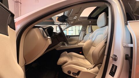 XC60 2.0 T8 390H 300 TWIN-ENGINE RECHARGE PHEV HYBRID INCRIPTION 2020 occasion 83600 Fr&eacute;jus