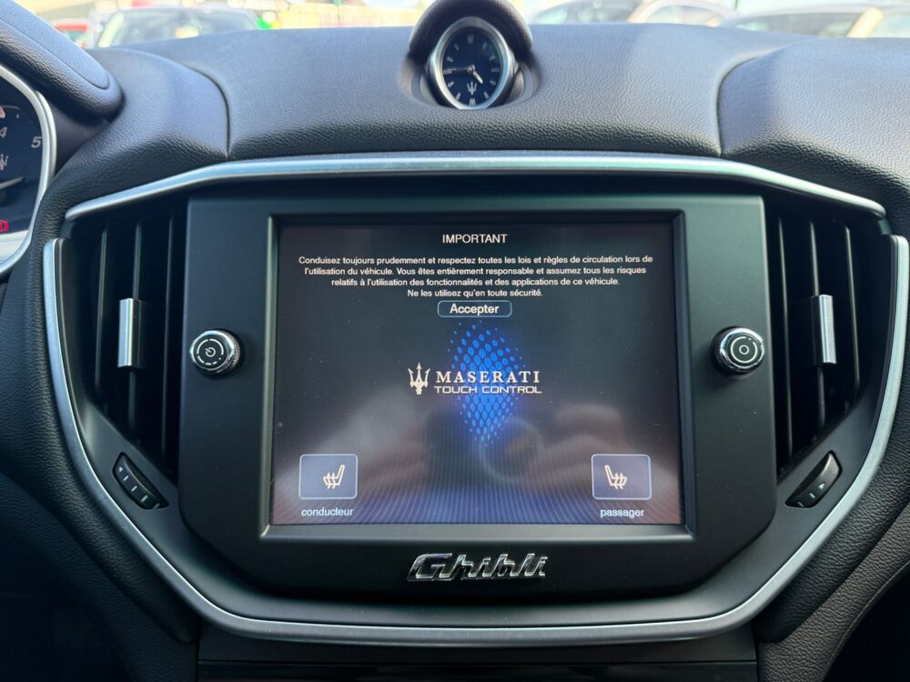 Ghibli 3.0 330Ch BVA START-STOP - SI&Egrave;GE CHAUFFANTS - CAM&Eacute;RA DE RECU 2015 occasion 27000 &Eacute;vreux