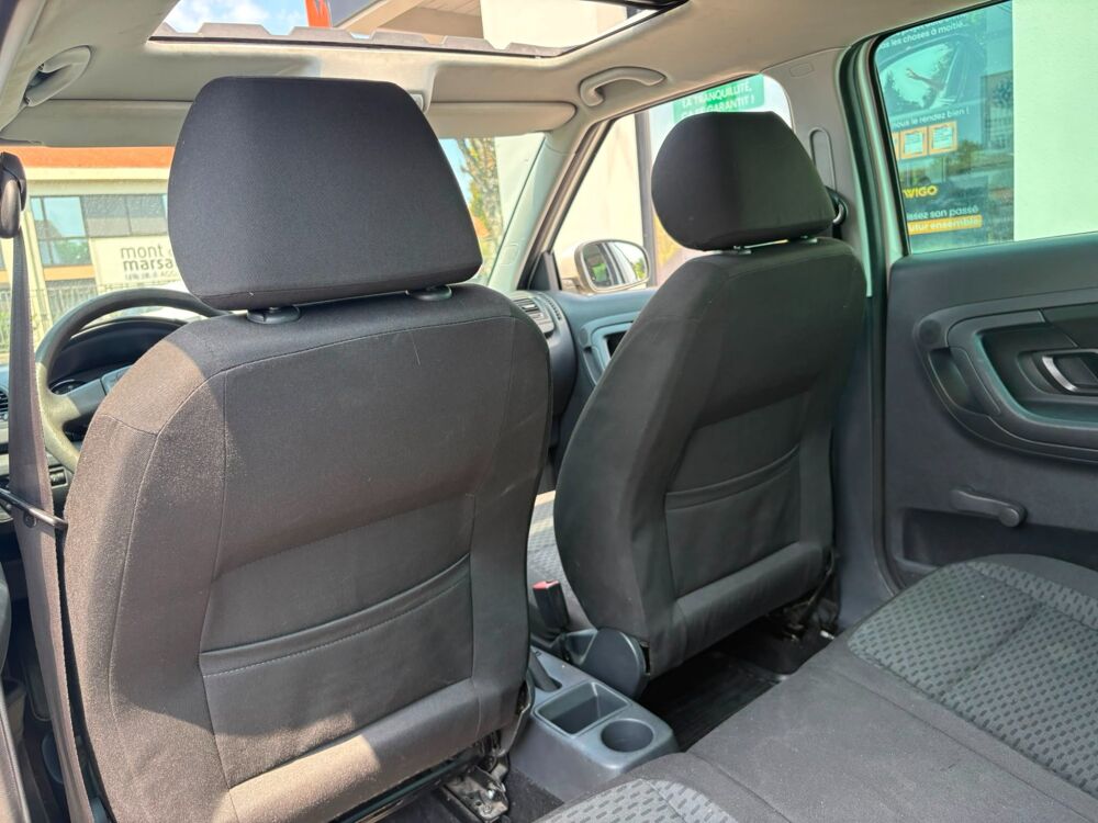 Fabia 1.2 TSI 85 CH AMBITION II / TOIT OUVRANT / SUIVI SKODA + ATT 2012 occasion 40000 Mont-de-Marsan