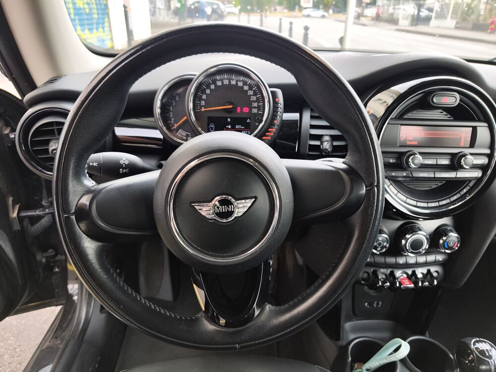 Cooper 1.5 100 ONE/3 PORTES/ ENTRETIEN &agrave; JOUR/GARANTIE 6 MOIS 2015 occasion 74600 Seynod