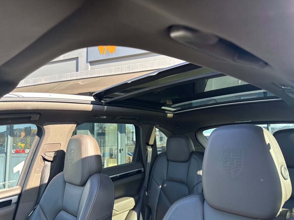 Cayenne 3.0 E-HYBRID 416Ch S TIPTRONIC-S BVA PHEV - ENTRETIEN SPECIA 2016 occasion 26000 Valence