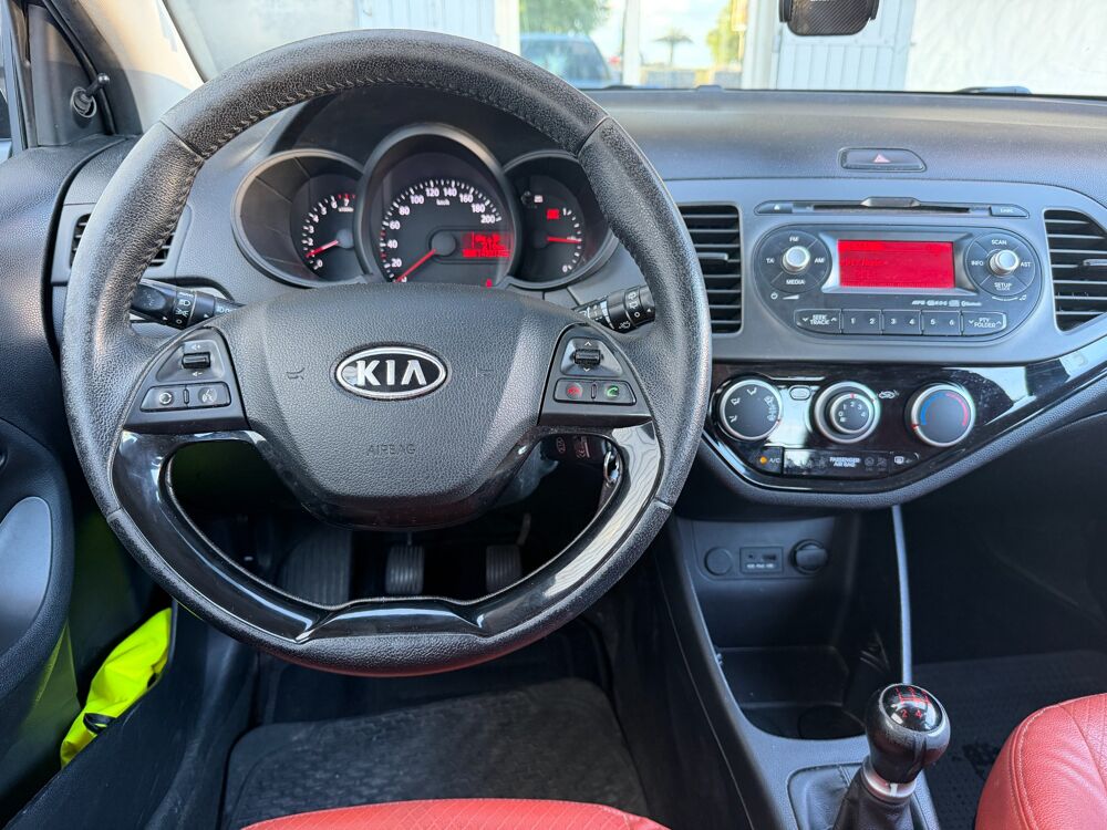 Picanto 1.0 70ch STYLE 2012 occasion 17100 Saintes
