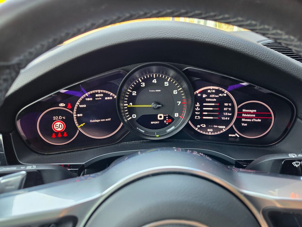 Cayenne 3.0 E-HYBRID 462H 340 PHEV 14.1KWH PLATINUM EDITION BVA PORS 2023 occasion 68170 Rixheim