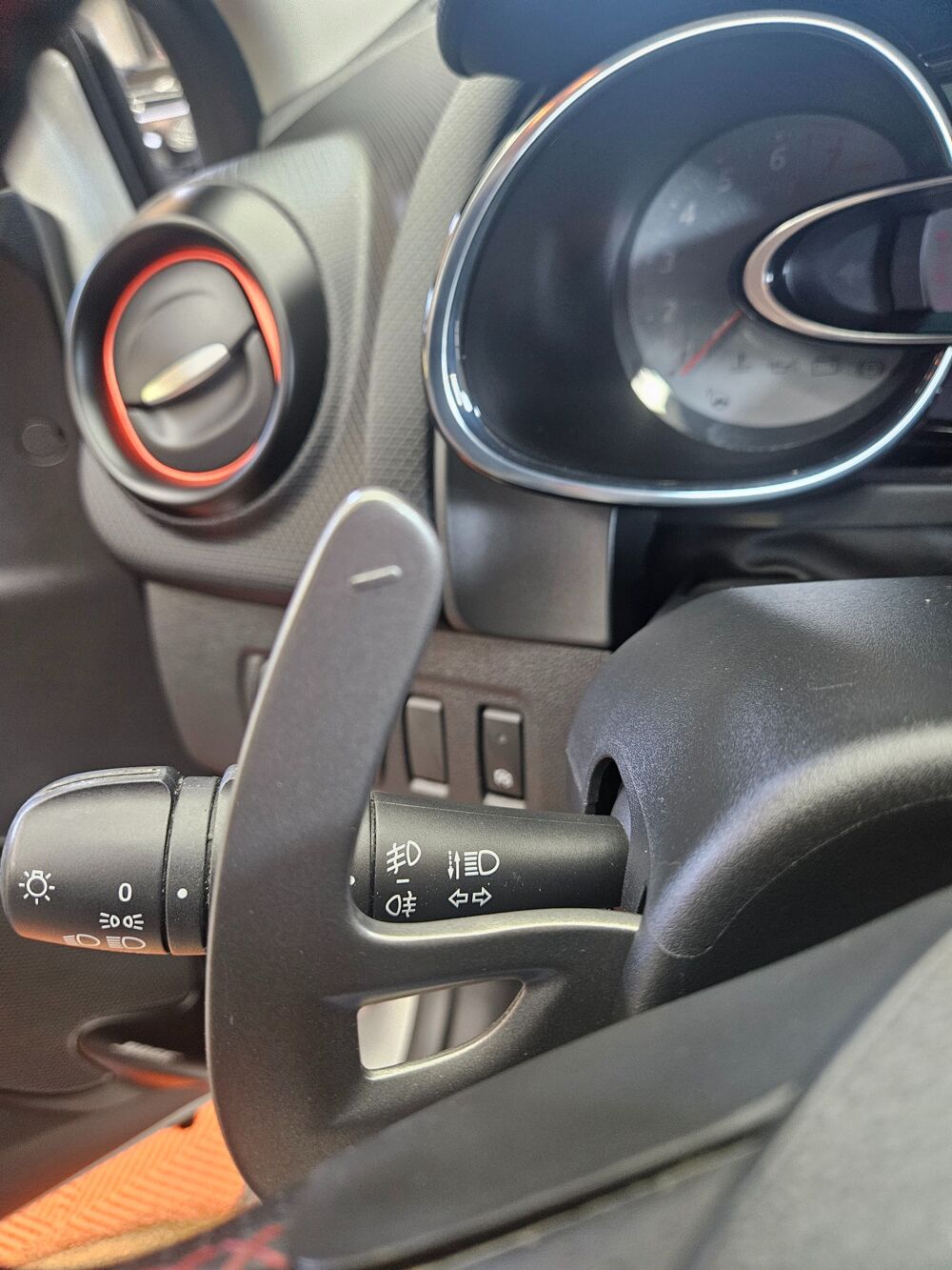 Clio 1.6 TCE 200 ENERGY RS EDC BVA 2017 occasion 38590 Saint-&Eacute;tienne-de-Saint-Geoirs